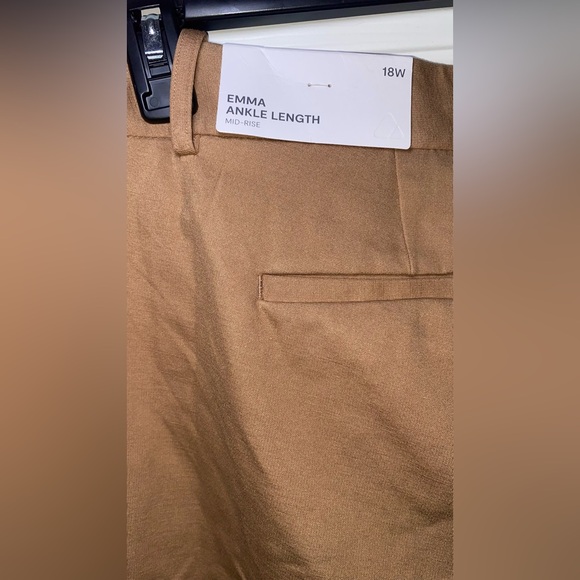 Women’s Plus Liz Claiborne Pants Emma Ankle Length Mid-Rise Signature Caramel - Picture 9 of 10